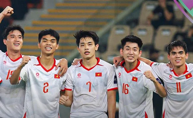 Hỗ trợ khách hàng chuyên nghiệp 24/7